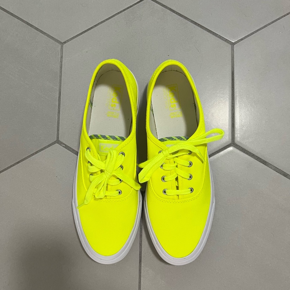 Keds- Breezie Canvas Neon Yellow